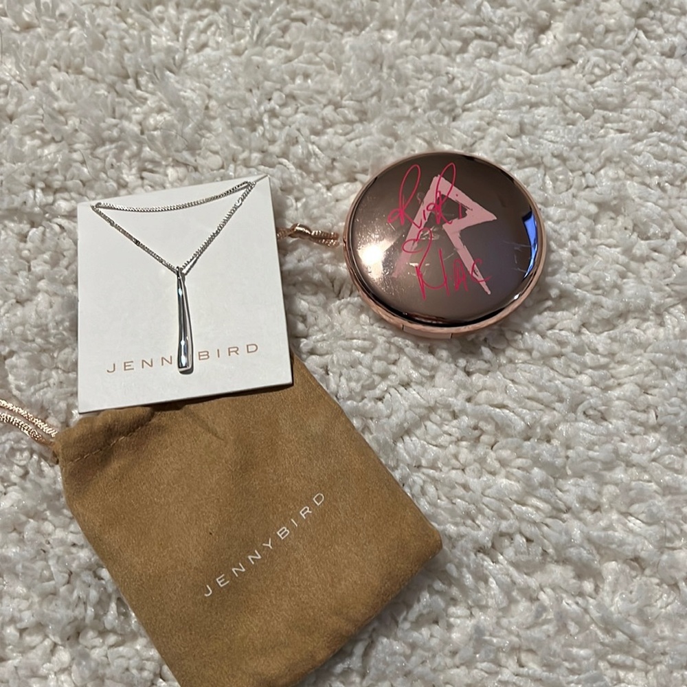 Max RiRi hibiscus kiss blush/bronzer with jennybird necklace